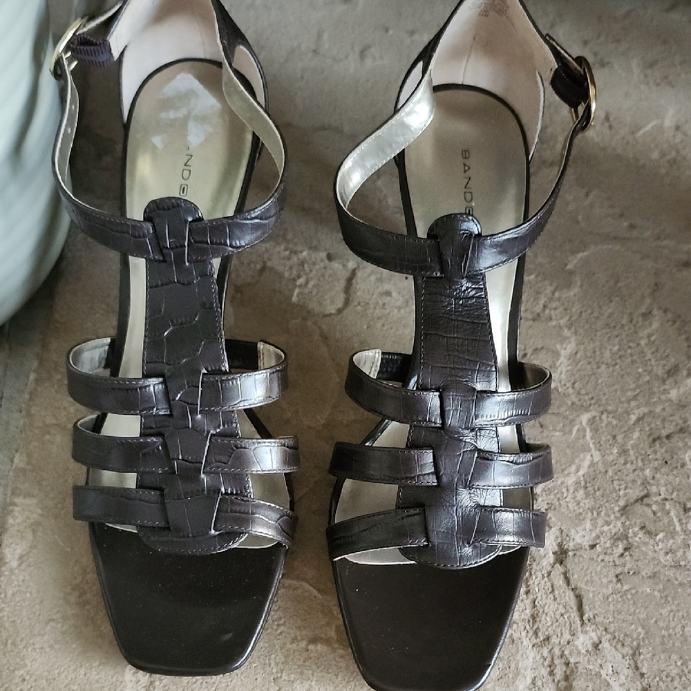 NEW Bandolino Espresso Strappy Sandals